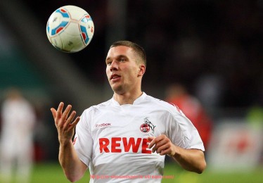 收米体育直播-中超联赛外援与本土球员人数限制新规详解